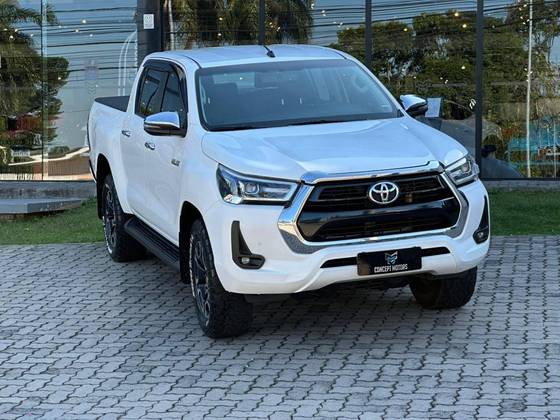 TOYOTA HILUX 2.7 VVT-i FLEX CD SRV 4X2 AUTOMÁTICO TOYOTA HILUX 2.7 VVT-i FLEX CD SRV 4X2 AUTOMÁTICO